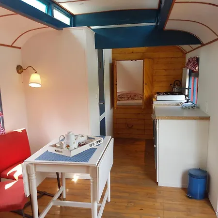 Gezellig Pipowagen In * Остворне