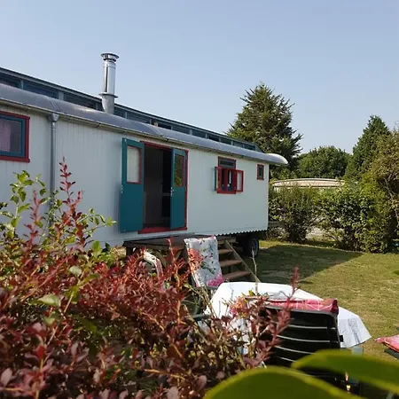 Gezellig Pipowagen In *