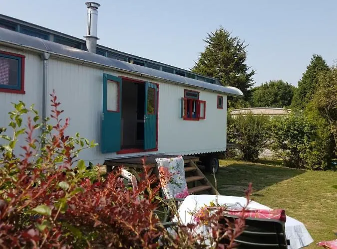 Gezellig Pipowagen In *