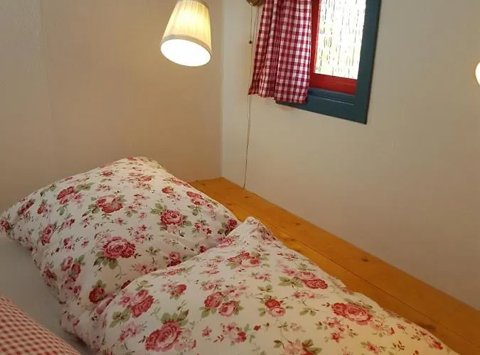 Gezellig Pipowagen In *